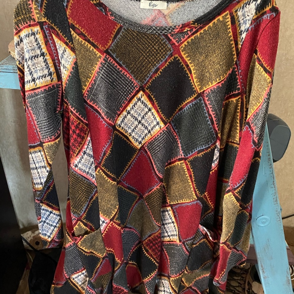 Multi colored long sleeve shirt